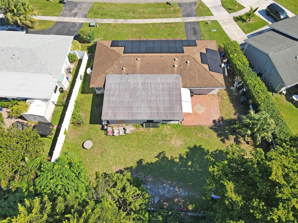 Activo con contrato: $425,000 (3 camas, 2 baños, 1538 Pies cuadrados)