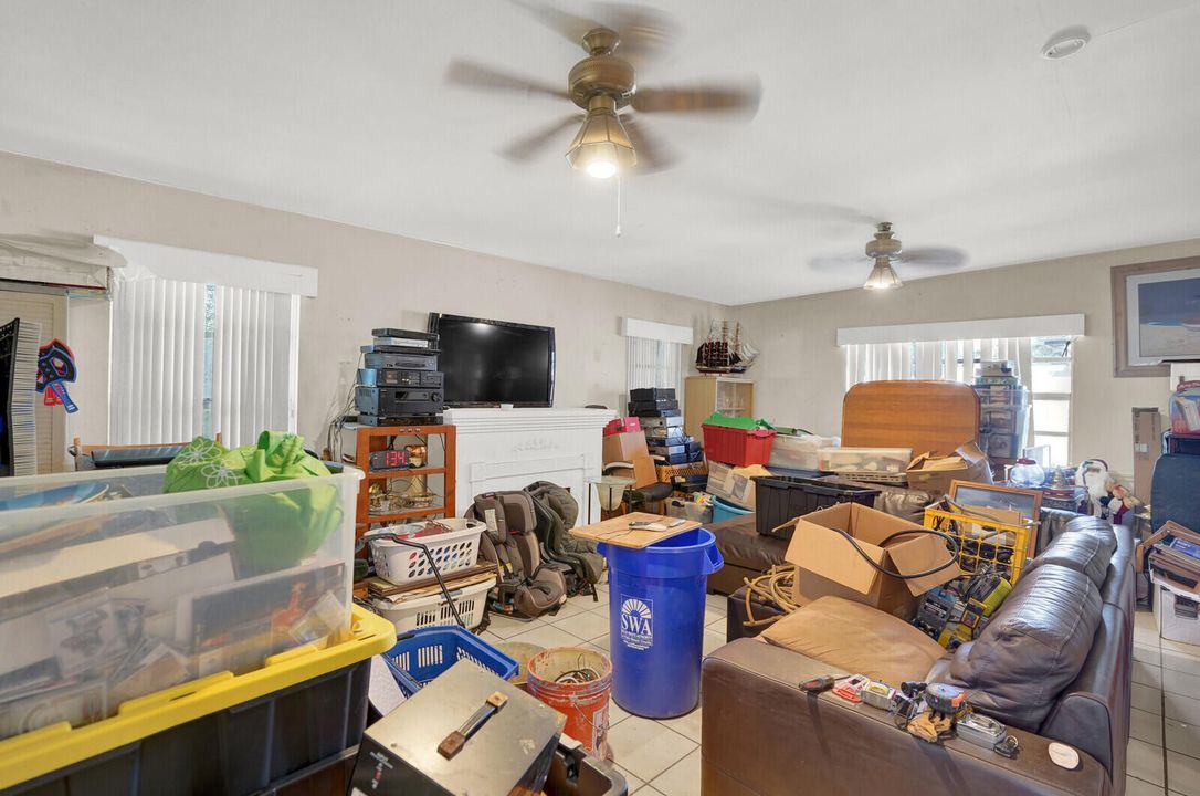 Activo con contrato: $425,000 (3 camas, 2 baños, 1538 Pies cuadrados)