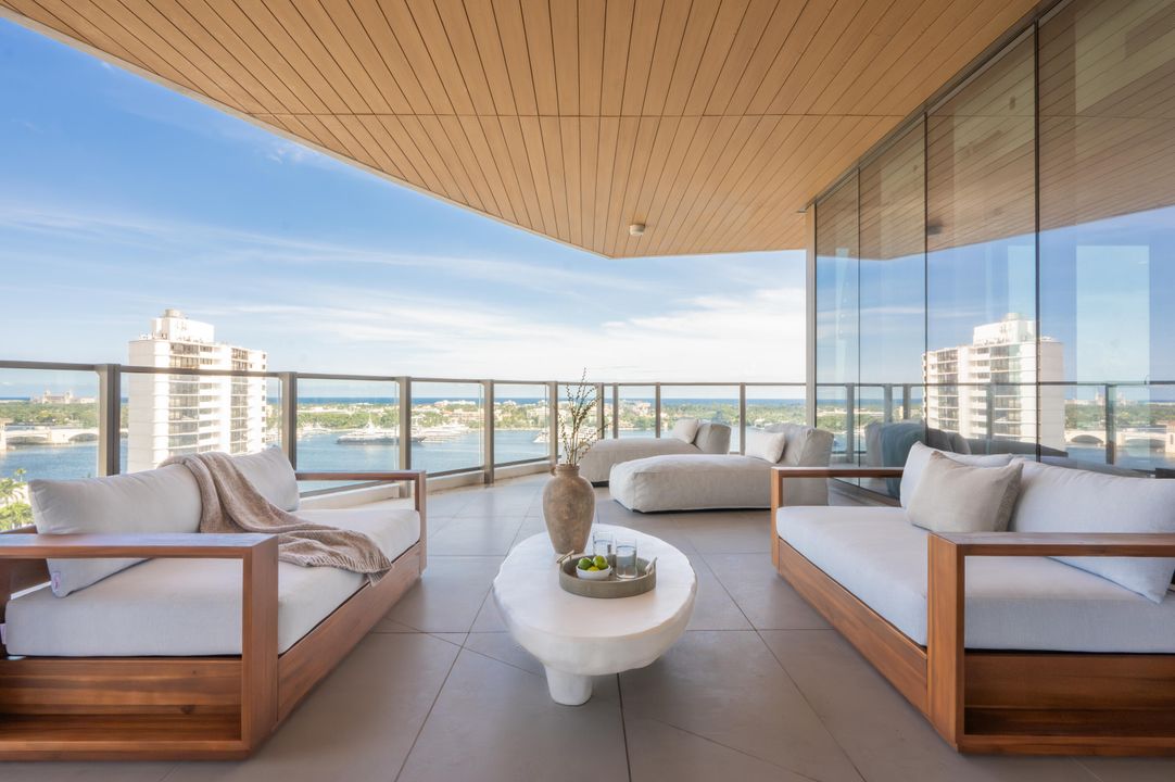 待售: $13,750,000 (4 贝兹, 4 浴室, 4440 平方英尺)