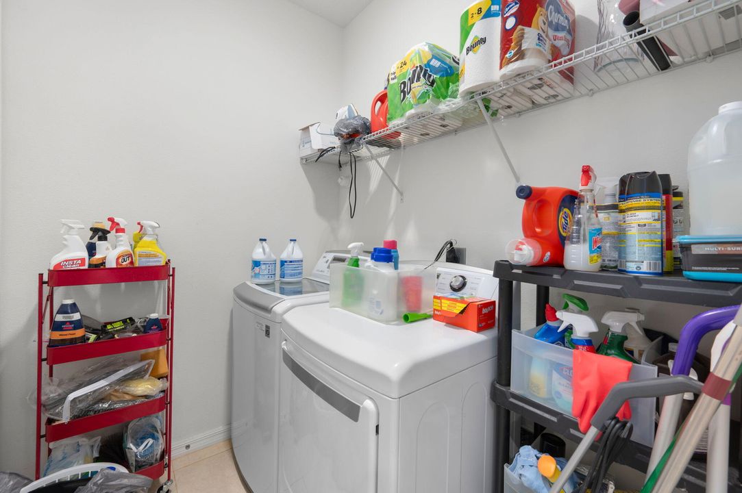 Active With Contract: $455,977 (4 beds, 3 baths, 2400 Square Feet)