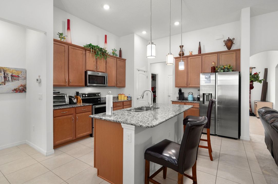 Active With Contract: $455,977 (4 beds, 3 baths, 2400 Square Feet)