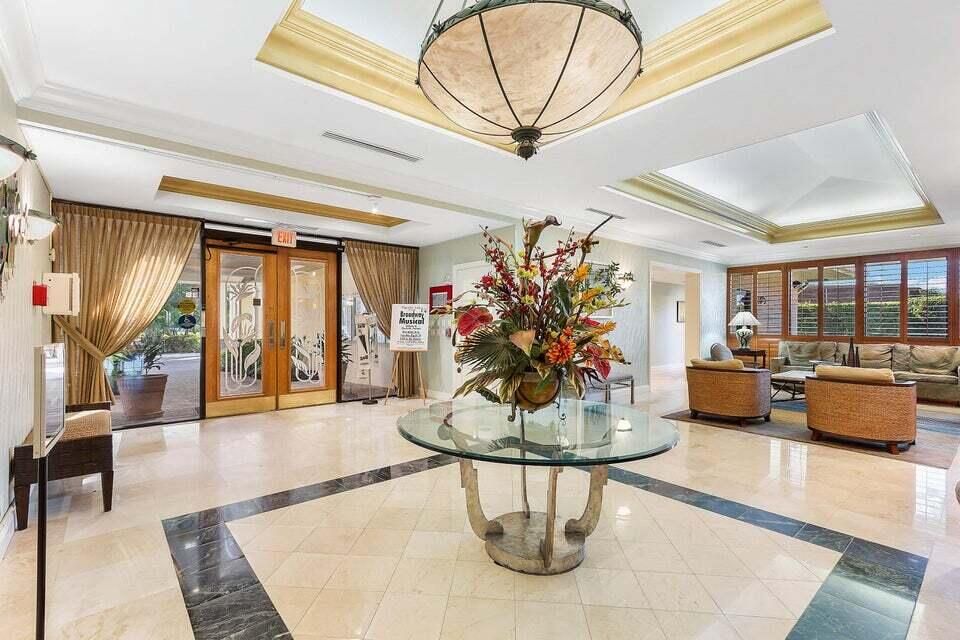 Activo con contrato: $578,000 (2 camas, 2 baños, 2356 Pies cuadrados)