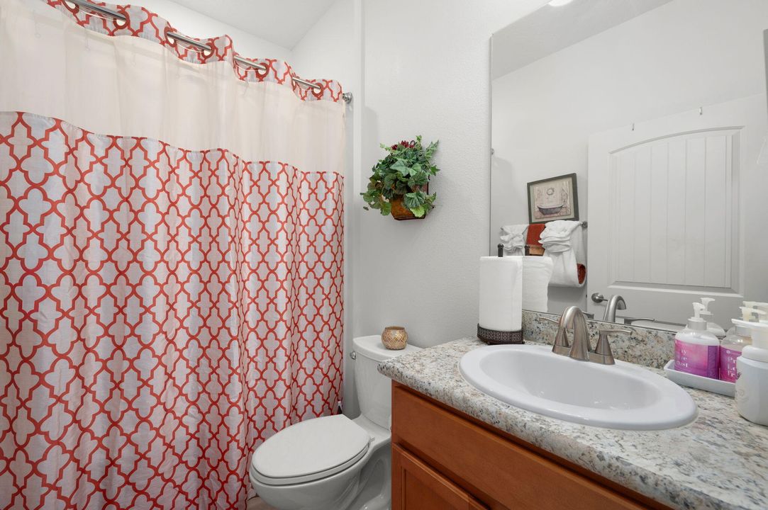 Active With Contract: $455,977 (4 beds, 3 baths, 2400 Square Feet)