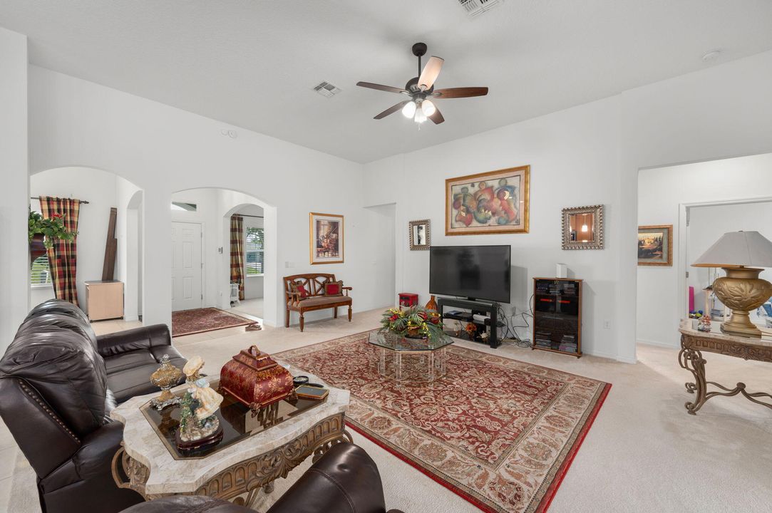 Active With Contract: $455,977 (4 beds, 3 baths, 2400 Square Feet)