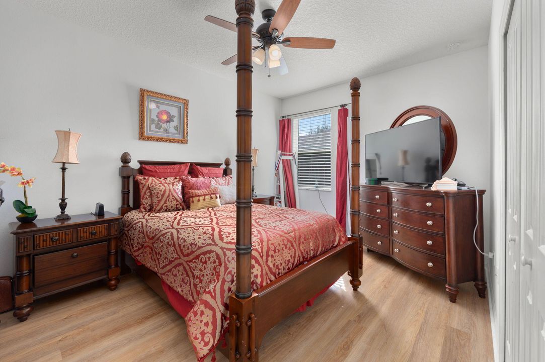 Active With Contract: $455,977 (4 beds, 3 baths, 2400 Square Feet)