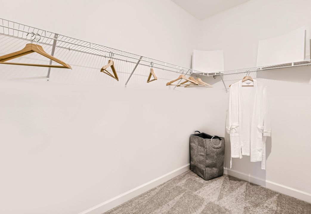 For Sale: $334,500 (3 beds, 2 baths, 1632 Square Feet)