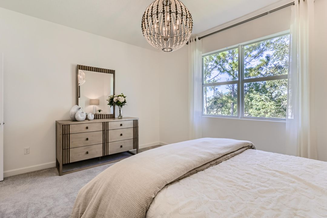 For Sale: $334,500 (3 beds, 2 baths, 1632 Square Feet)