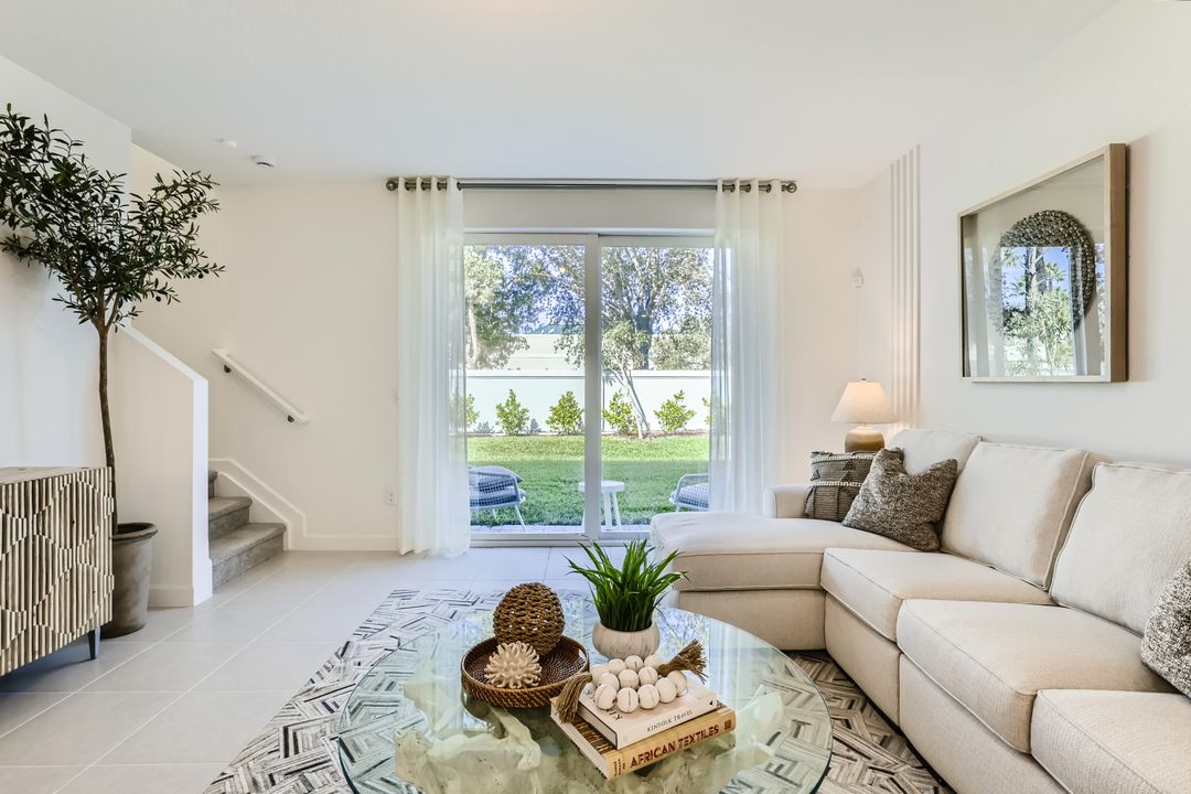 For Sale: $334,500 (3 beds, 2 baths, 1632 Square Feet)