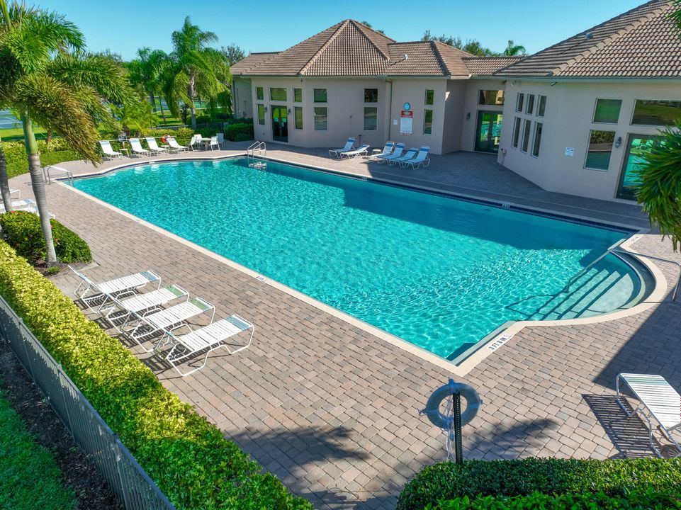 На продажу: $410,000 (4 спален, 2 ванн, 1846 Квадратных фут)