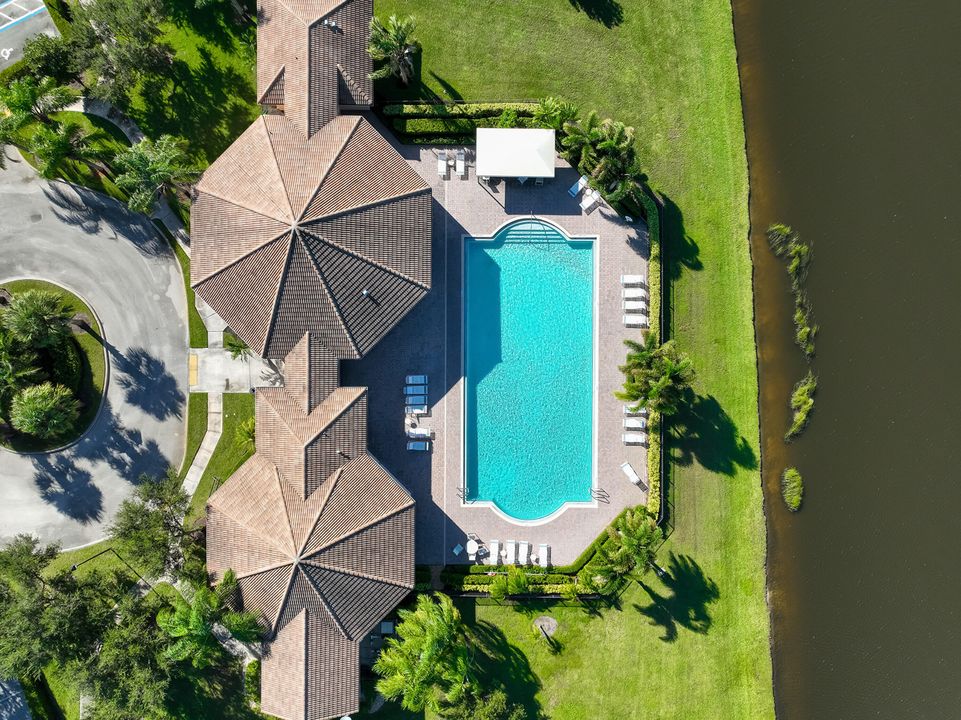 На продажу: $410,000 (4 спален, 2 ванн, 1846 Квадратных фут)