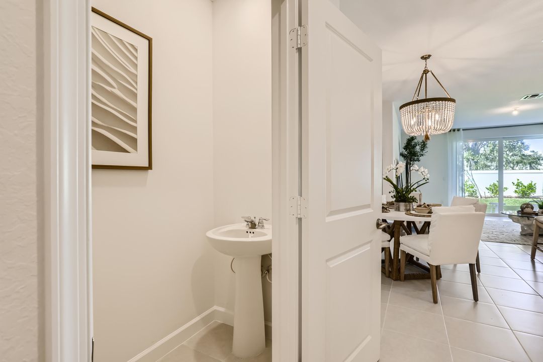 For Sale: $334,500 (3 beds, 2 baths, 1632 Square Feet)