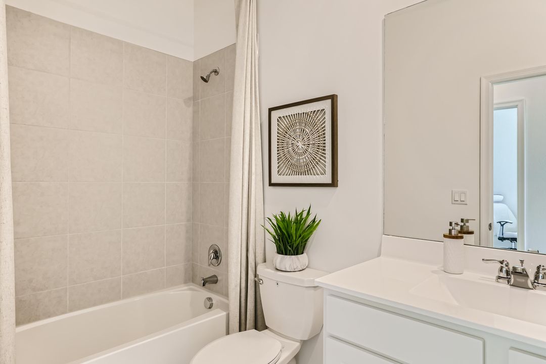 For Sale: $334,500 (3 beds, 2 baths, 1632 Square Feet)