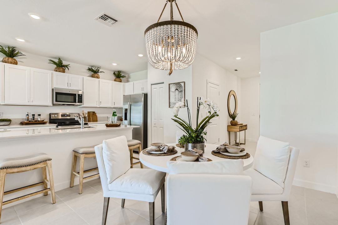 For Sale: $334,500 (3 beds, 2 baths, 1632 Square Feet)