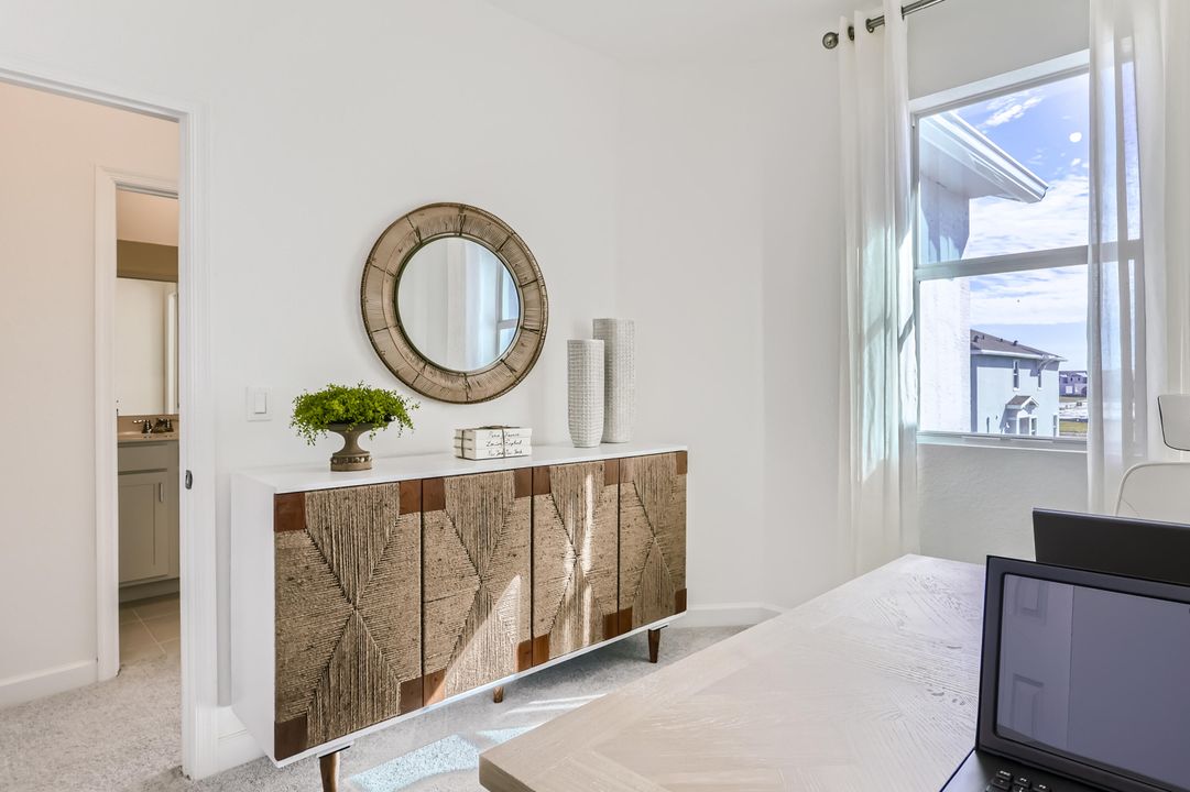 For Sale: $334,500 (3 beds, 2 baths, 1632 Square Feet)