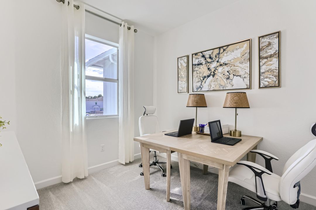 For Sale: $334,500 (3 beds, 2 baths, 1632 Square Feet)