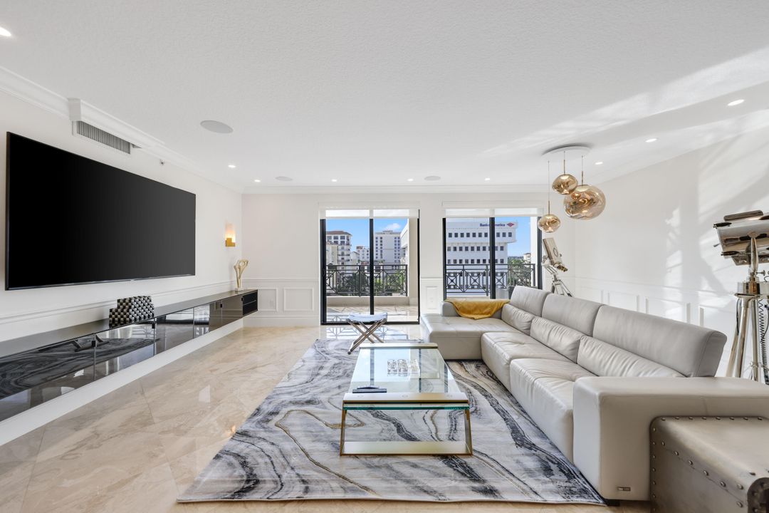 En Renta: $12,000 (2 camas, 2 baños, 2265 Pies cuadrados)