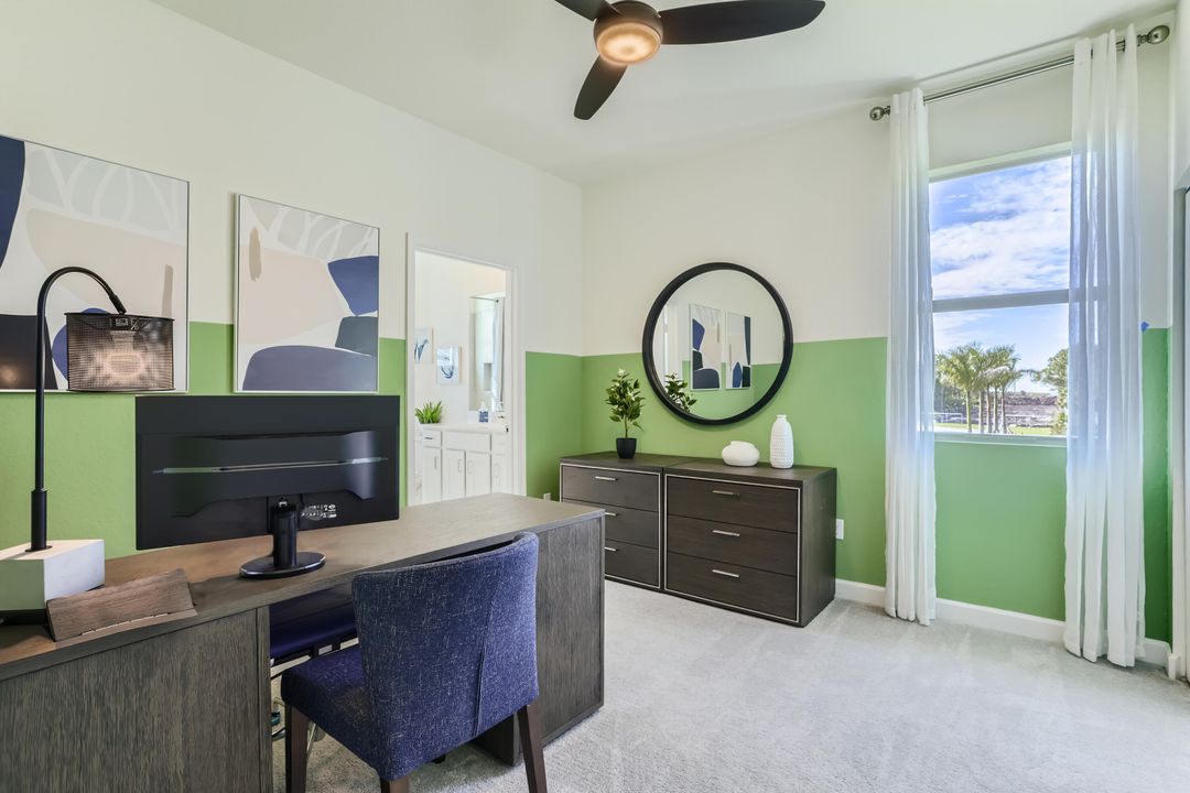 На продажу: $393,500 (3 спален, 2 ванн, 1821 Квадратных фут)