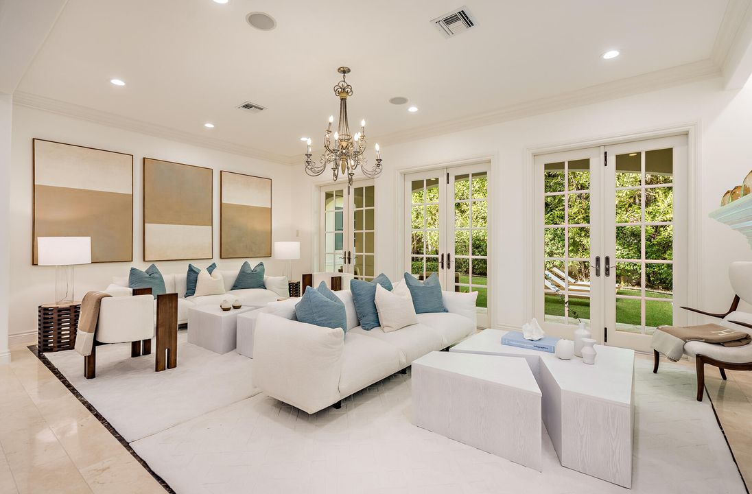 For Rent: $75,000 (5 beds, 6 baths, 4239 Square Feet)