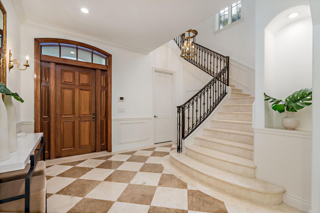 For Rent: $75,000 (5 beds, 6 baths, 4239 Square Feet)