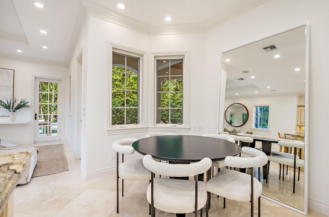 For Rent: $75,000 (5 beds, 6 baths, 4239 Square Feet)