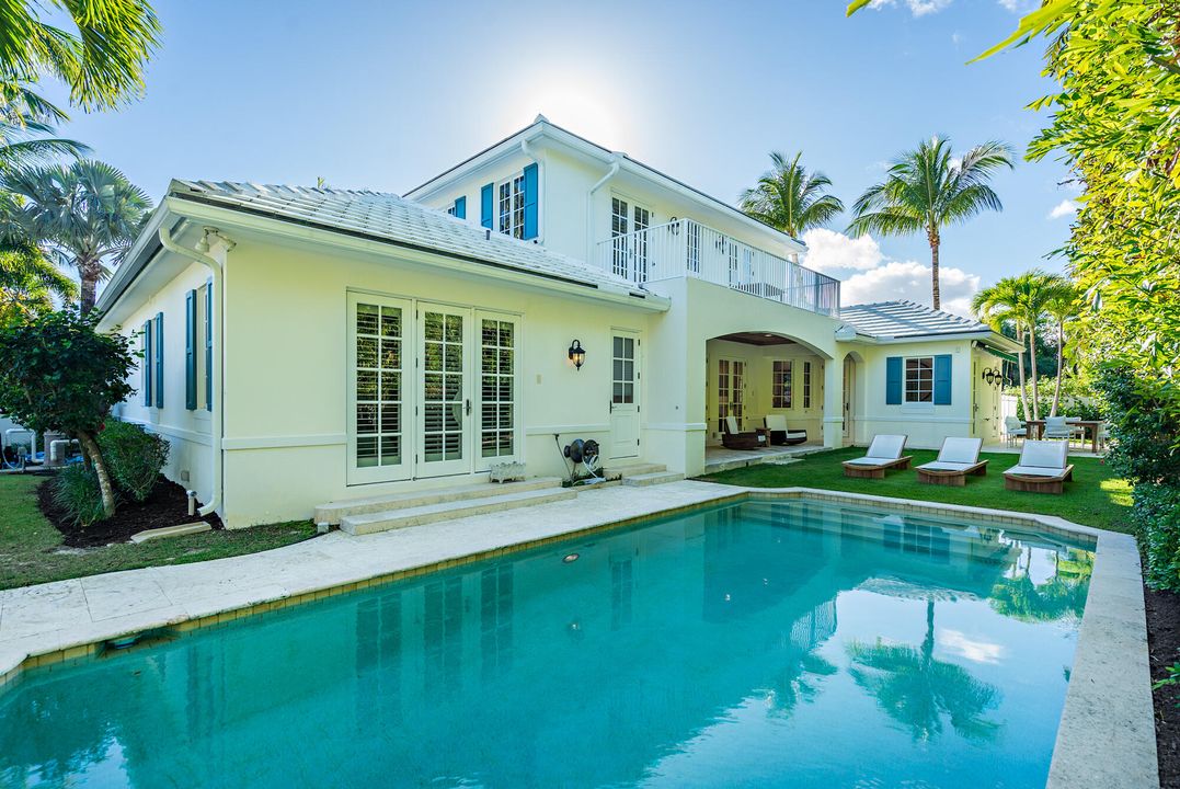 For Rent: $75,000 (5 beds, 6 baths, 4239 Square Feet)