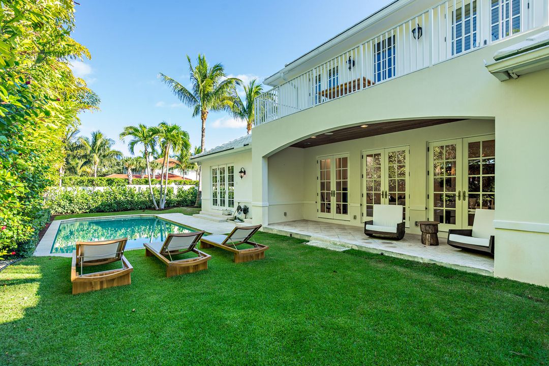 For Rent: $75,000 (5 beds, 6 baths, 4239 Square Feet)