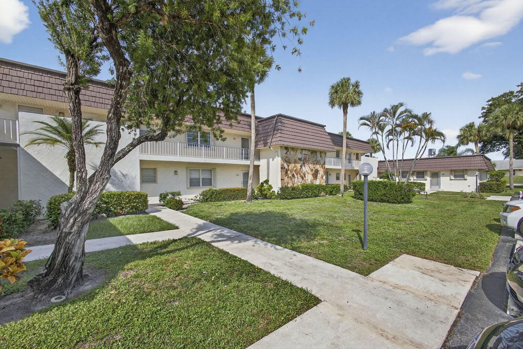 出租: $1,800 (2 贝兹, 2 浴室, 1048 平方英尺)