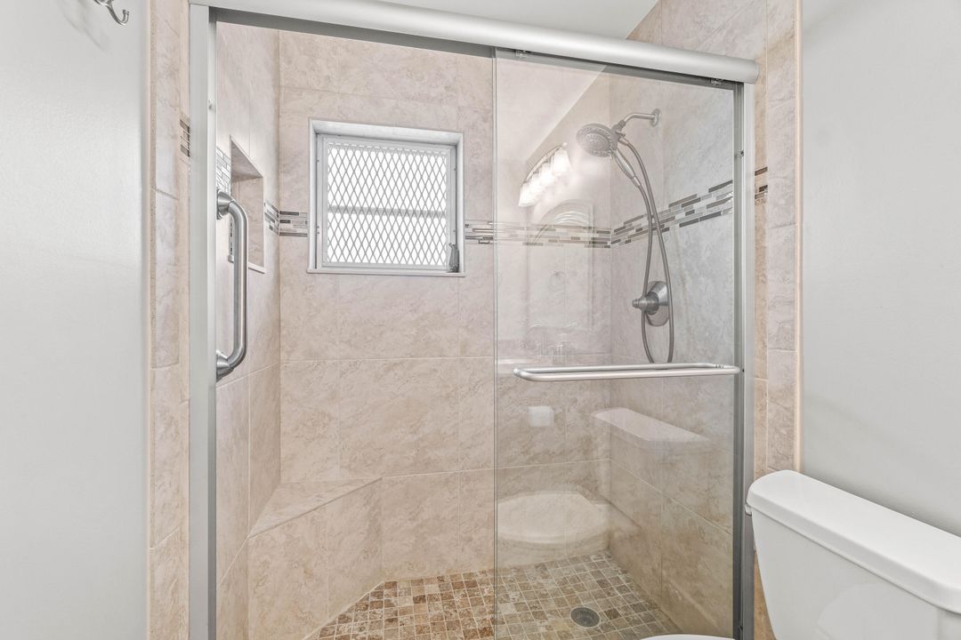 For Sale: $230,000 (2 beds, 2 baths, 1400 Square Feet)