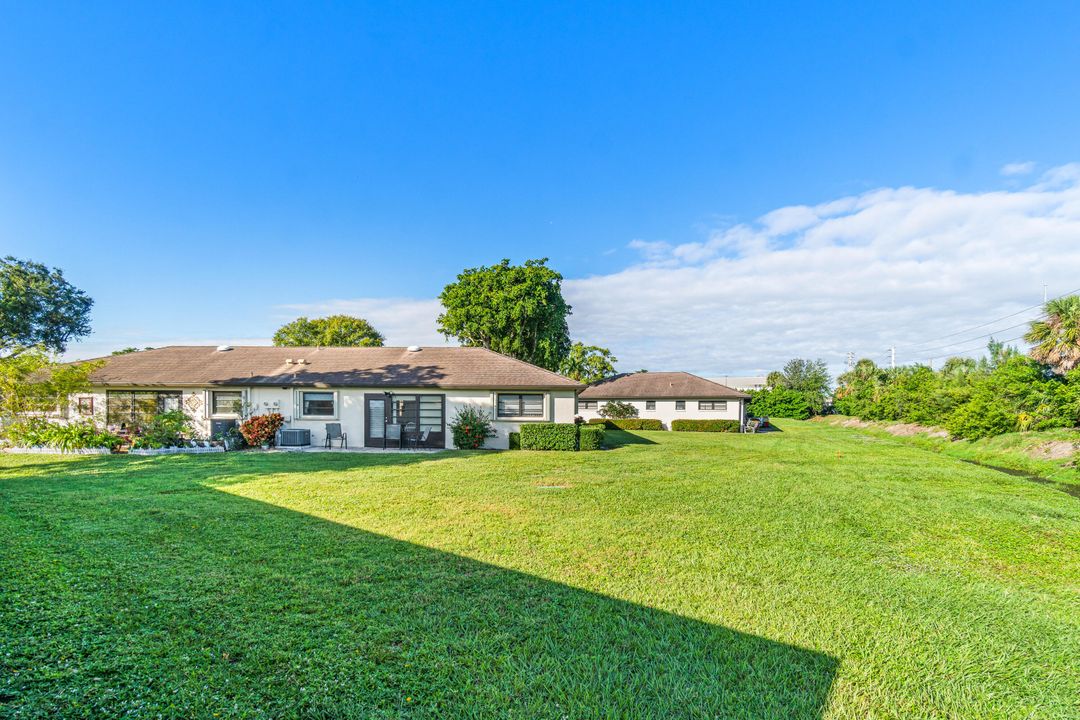 For Sale: $230,000 (2 beds, 2 baths, 1400 Square Feet)