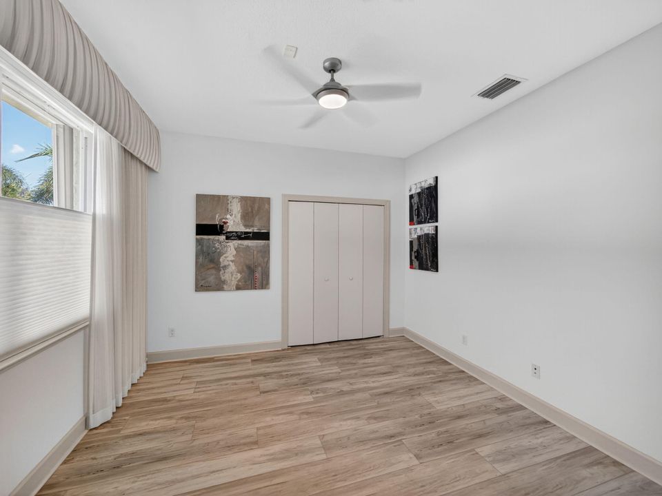 En Venta: $995,000 (3 camas, 3 baños, 3048 Pies cuadrados)