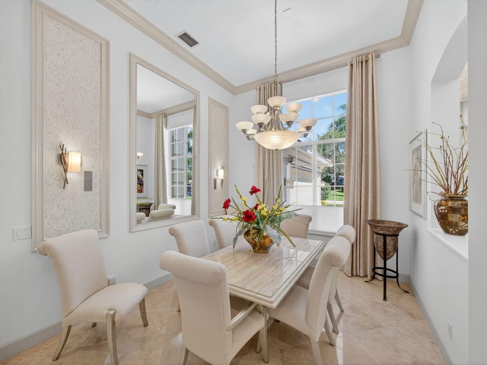 En Venta: $995,000 (3 camas, 3 baños, 3048 Pies cuadrados)