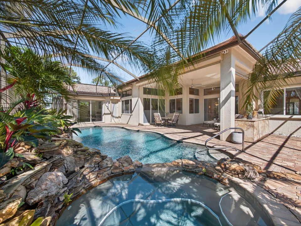 En Venta: $995,000 (3 camas, 3 baños, 3048 Pies cuadrados)