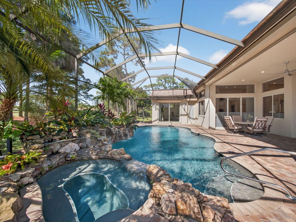 En Venta: $995,000 (3 camas, 3 baños, 3048 Pies cuadrados)