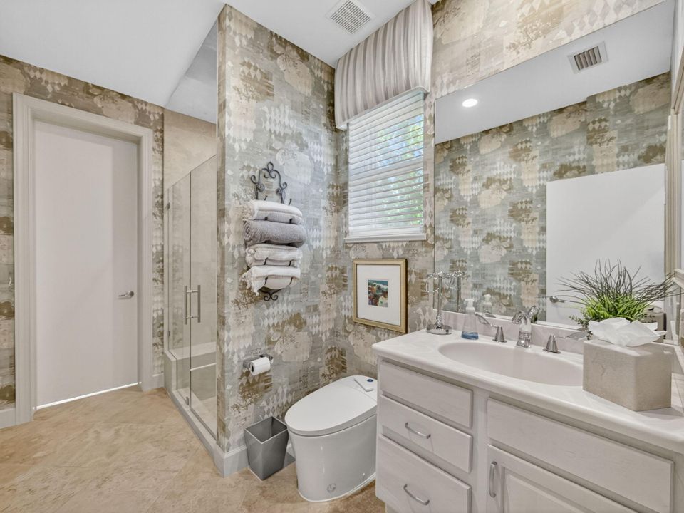 En Venta: $995,000 (3 camas, 3 baños, 3048 Pies cuadrados)