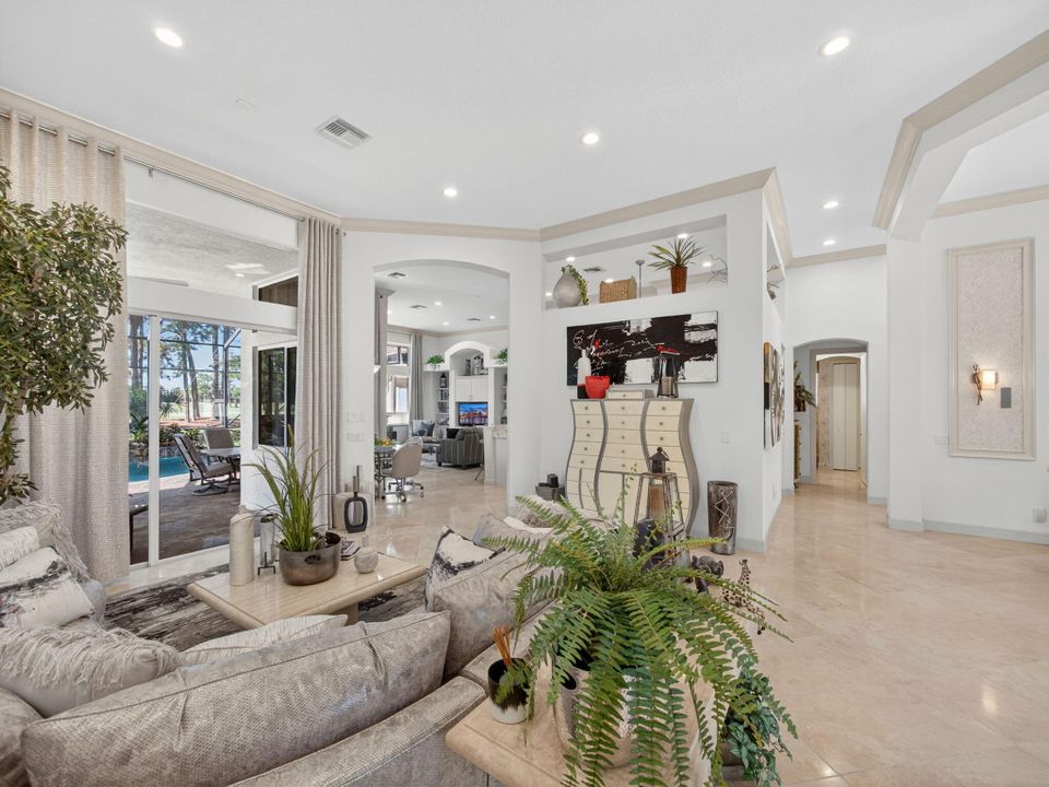 En Venta: $995,000 (3 camas, 3 baños, 3048 Pies cuadrados)