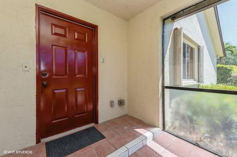 待售: $269,900 (3 贝兹, 2 浴室, 1676 平方英尺)