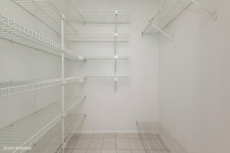 待售: $269,900 (3 贝兹, 2 浴室, 1676 平方英尺)