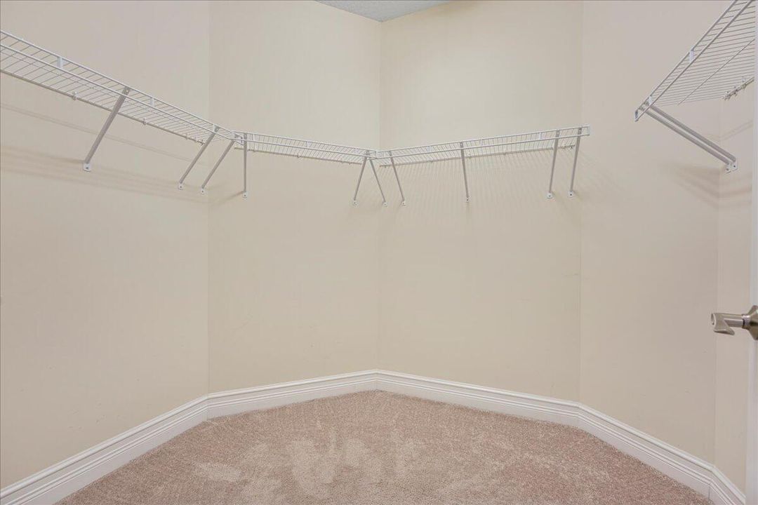 For Rent: $9,600 (4 beds, 4 baths, 3537 Square Feet)