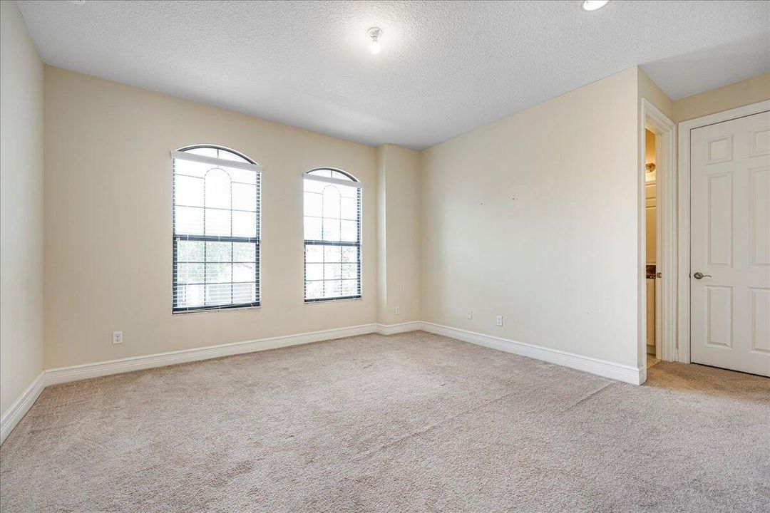 For Rent: $9,600 (4 beds, 4 baths, 3537 Square Feet)