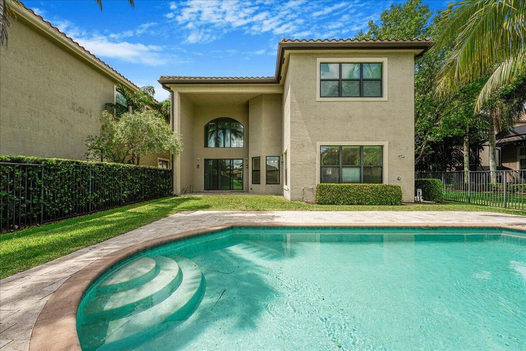 For Rent: $9,600 (4 beds, 4 baths, 3537 Square Feet)