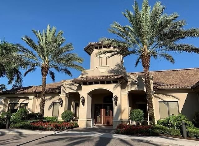 For Rent: $9,600 (4 beds, 4 baths, 3537 Square Feet)