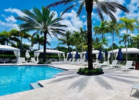 For Rent: $9,600 (4 beds, 4 baths, 3537 Square Feet)