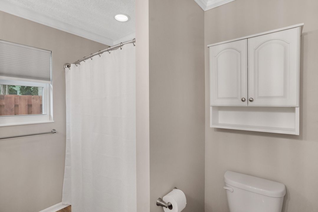 На продажу: $819,000 (3 спален, 2 ванн, 1817 Квадратных фут)