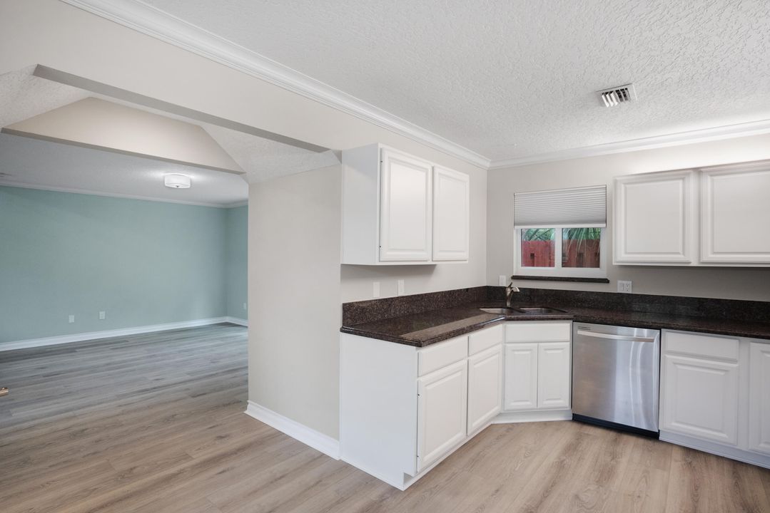 На продажу: $819,000 (3 спален, 2 ванн, 1817 Квадратных фут)