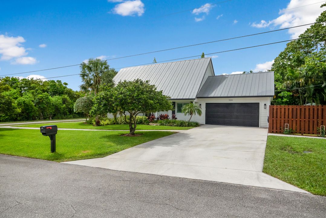 На продажу: $819,000 (3 спален, 2 ванн, 1817 Квадратных фут)