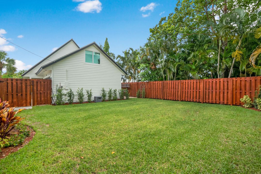 На продажу: $819,000 (3 спален, 2 ванн, 1817 Квадратных фут)