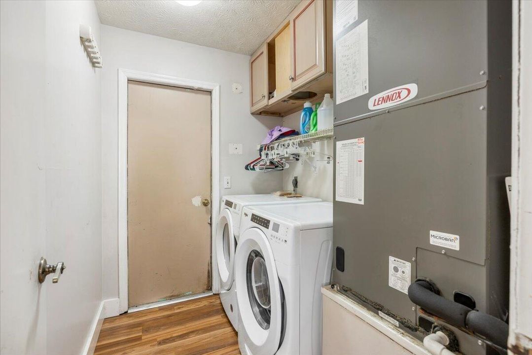 待售: $325,000 (3 贝兹, 2 浴室, 1522 平方英尺)