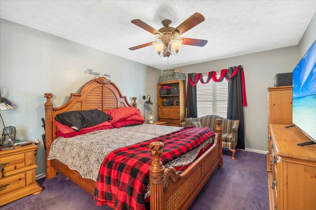 待售: $325,000 (3 贝兹, 2 浴室, 1522 平方英尺)