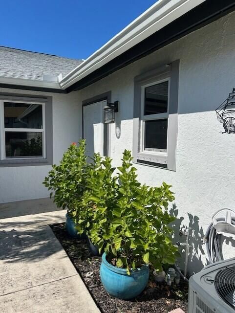 出租: $2,475 (2 贝兹, 2 浴室, 990 平方英尺)