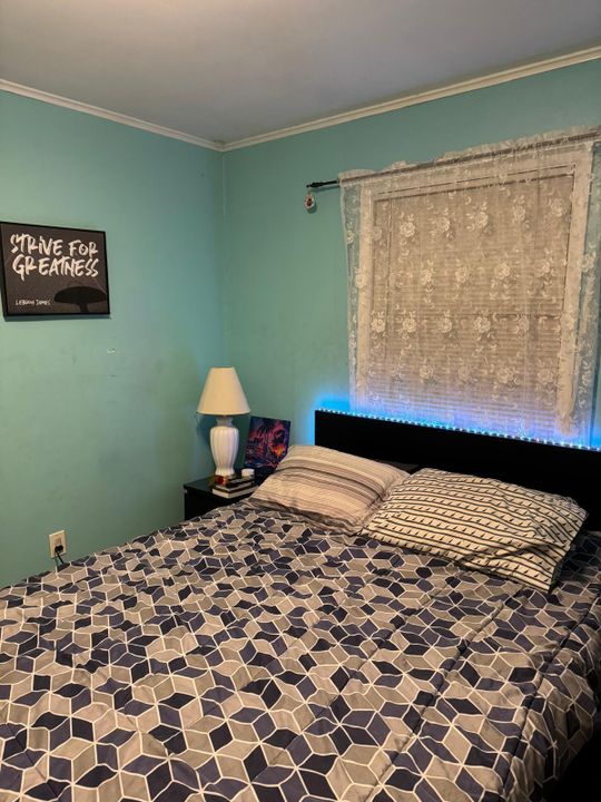 Active With Contract: $475,000 (0 beds, 0 baths, 1426 Square Feet)